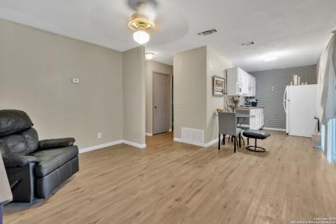 5751 Indian Sky San Antonio TX 78242