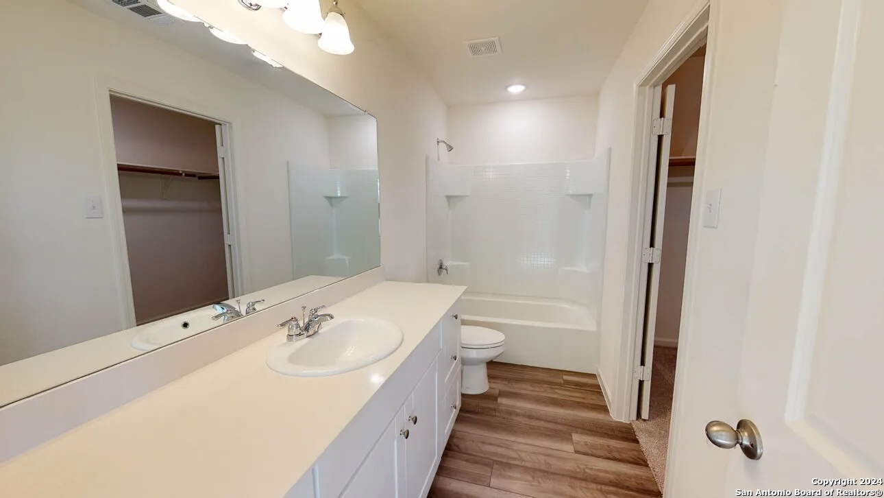 1007 Bulrush Street Converse TX 78109