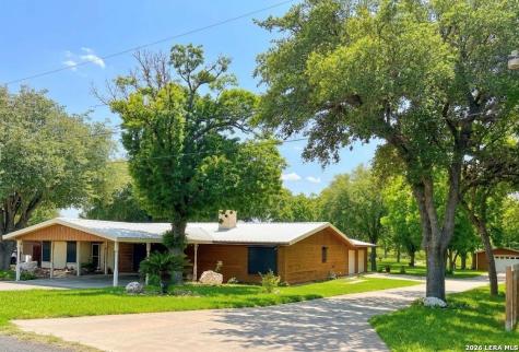 155 Harbor Circle Mathis TX 78368