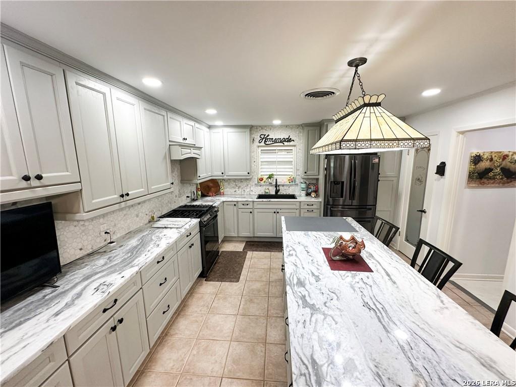 155 Harbor Circle Mathis TX 78368
