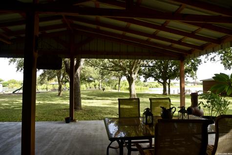 155 Harbor Circle Mathis TX 78368