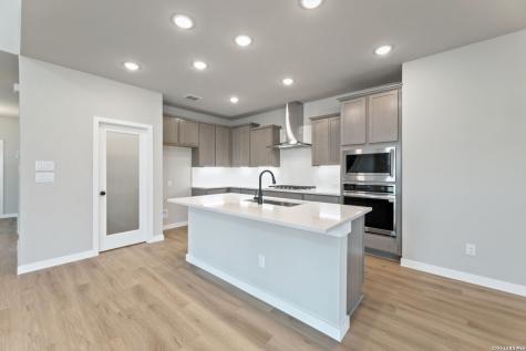 13527 Henri Castro Way San Antonio TX 78253