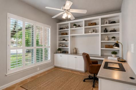 6542 Amber Oak San Antonio TX 78249