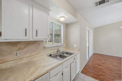 3614 Candleridge Drive San Antonio TX 78244
