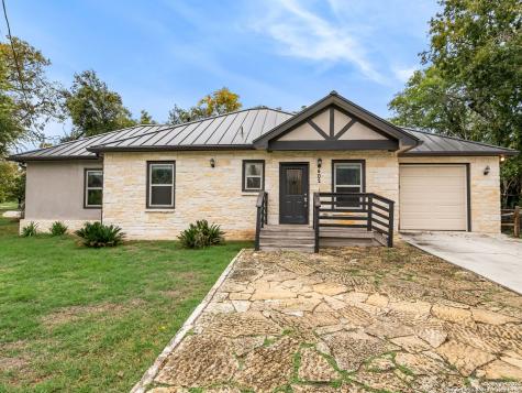 402 E Theissen Street Boerne TX 78006