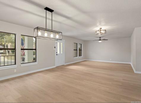7738 Oakhill Park San Antonio TX 78249
