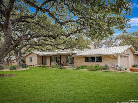 208 Mecca Drive San Antonio TX 78232