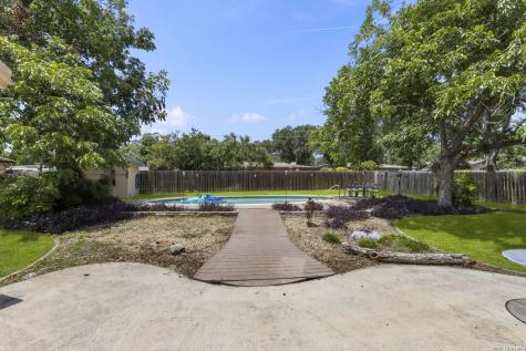 421 Windcrest Drive Windcrest TX 78239