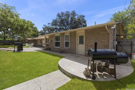 421 Windcrest Drive Windcrest TX 78239