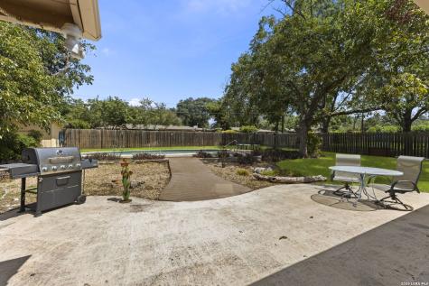 421 Windcrest Drive Windcrest TX 78239