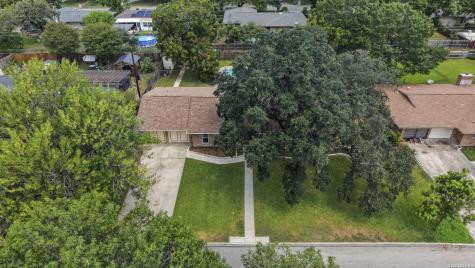 421 Windcrest Drive Windcrest TX 78239
