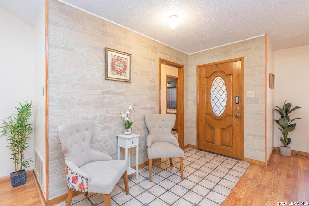 1423 Vista Del Monte San Antonio TX 78216