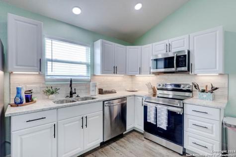 371 Misty Oak Rockport TX 78382