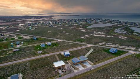 371 Misty Oak Rockport TX 78382
