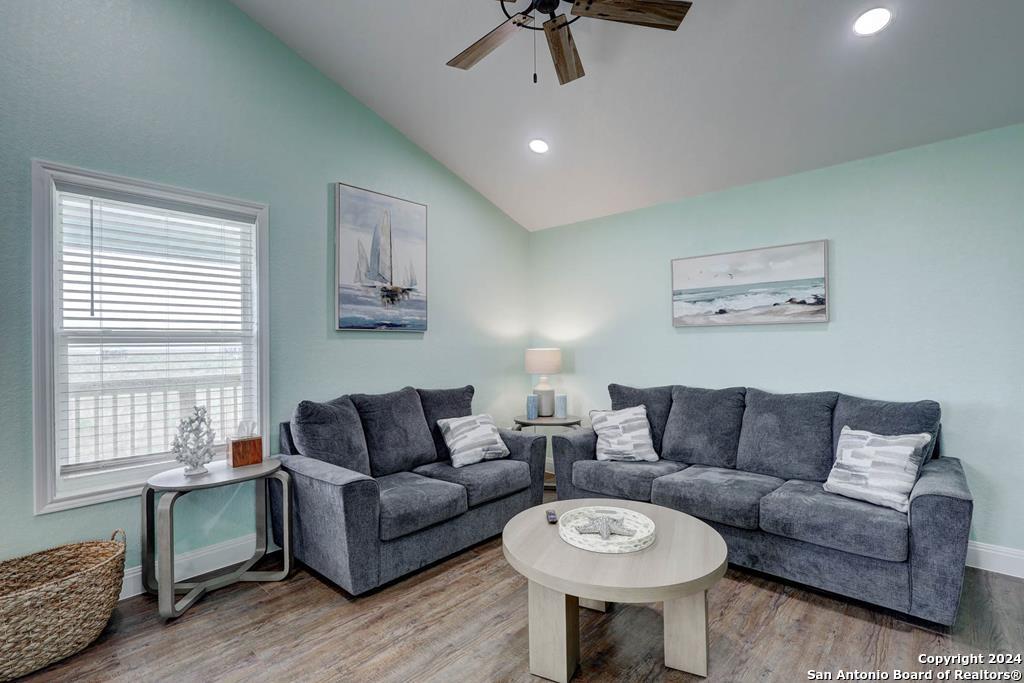 371 Misty Oak Rockport TX 78382