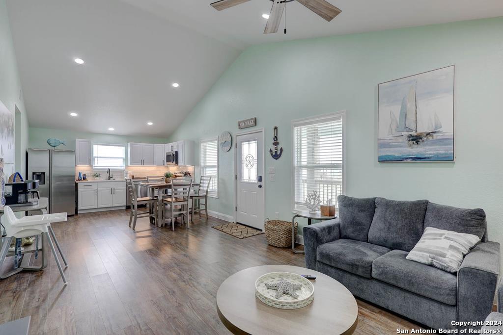 371 Misty Oak Rockport TX 78382