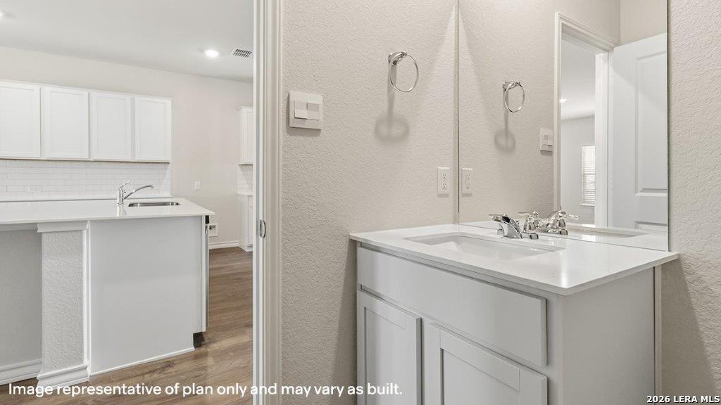 155 Ivy Way Mico TX 78056