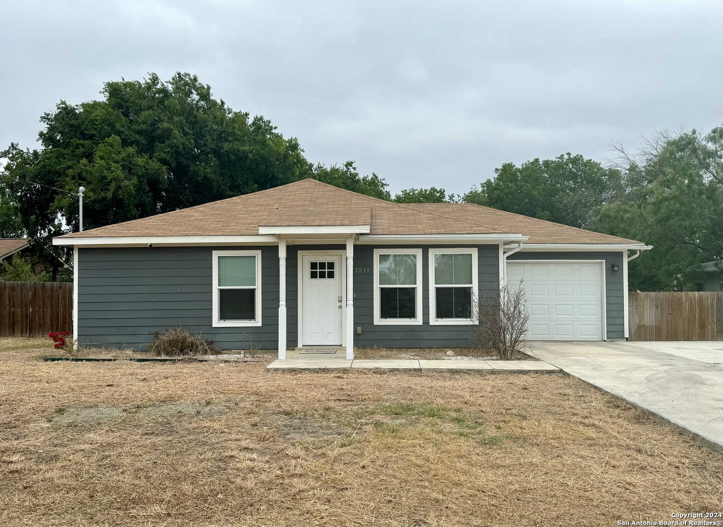 1211 W Villaret Boulevard San Antonio TX 78224