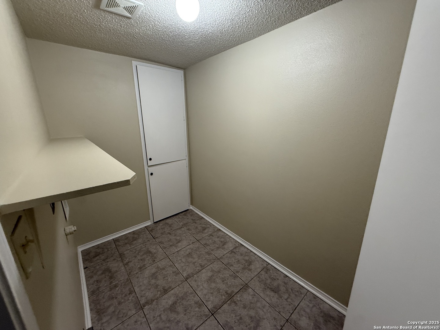 8015 Chestnut Gate Converse TX 78109