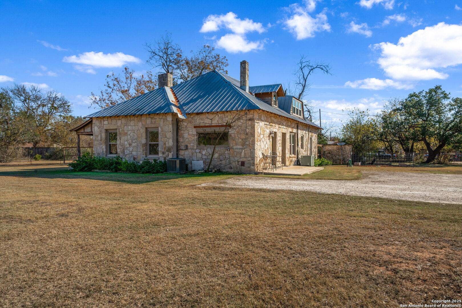 108 Oak Bluff Boerne TX 78006