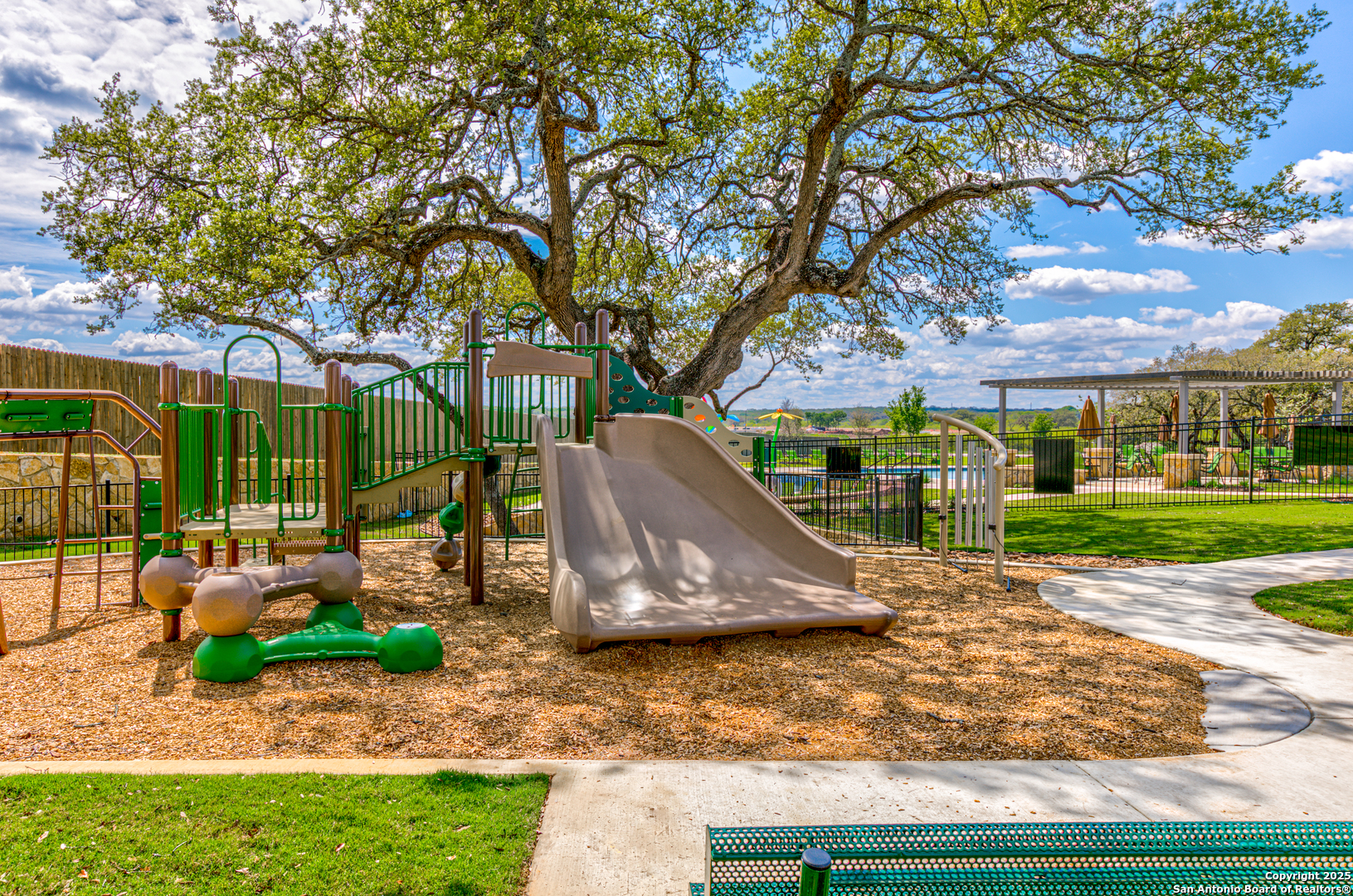 1506 Esmeralda Grove San Antonio TX 78253