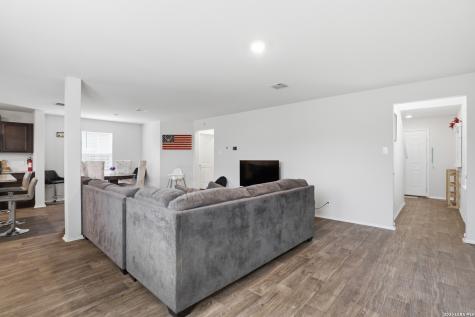 6451 Legato Curve San Antonio TX 78252