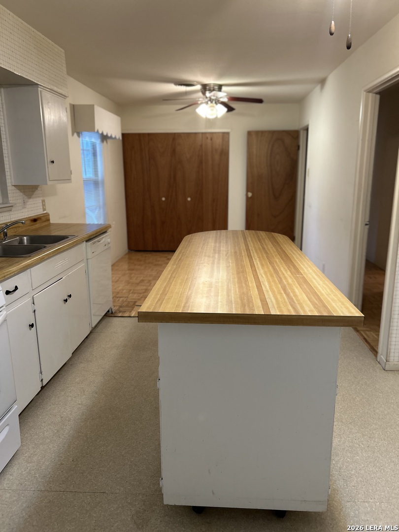 134 Rosewood Drive Universal City TX 78148