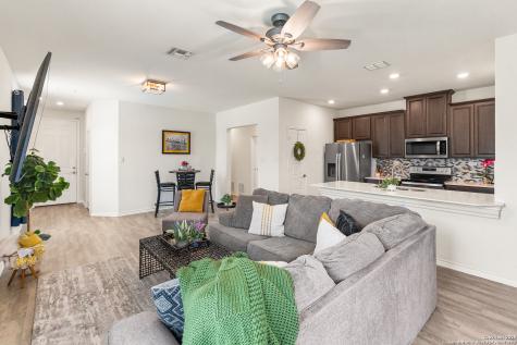14902 Ardilla San Antonio TX 78217