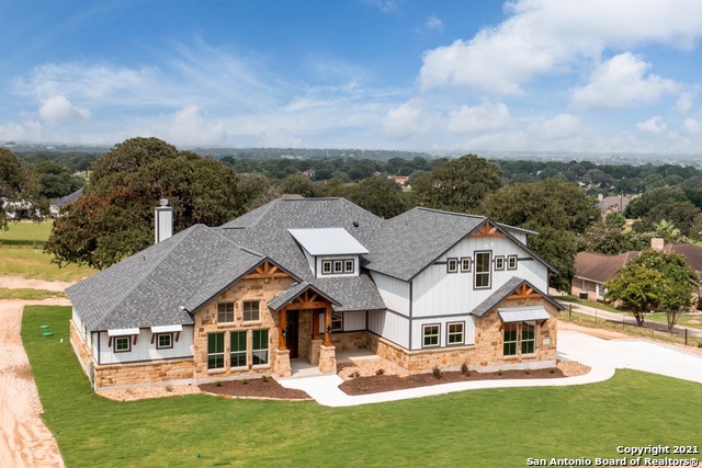 1112 Country View Drive La Vernia TX 78121