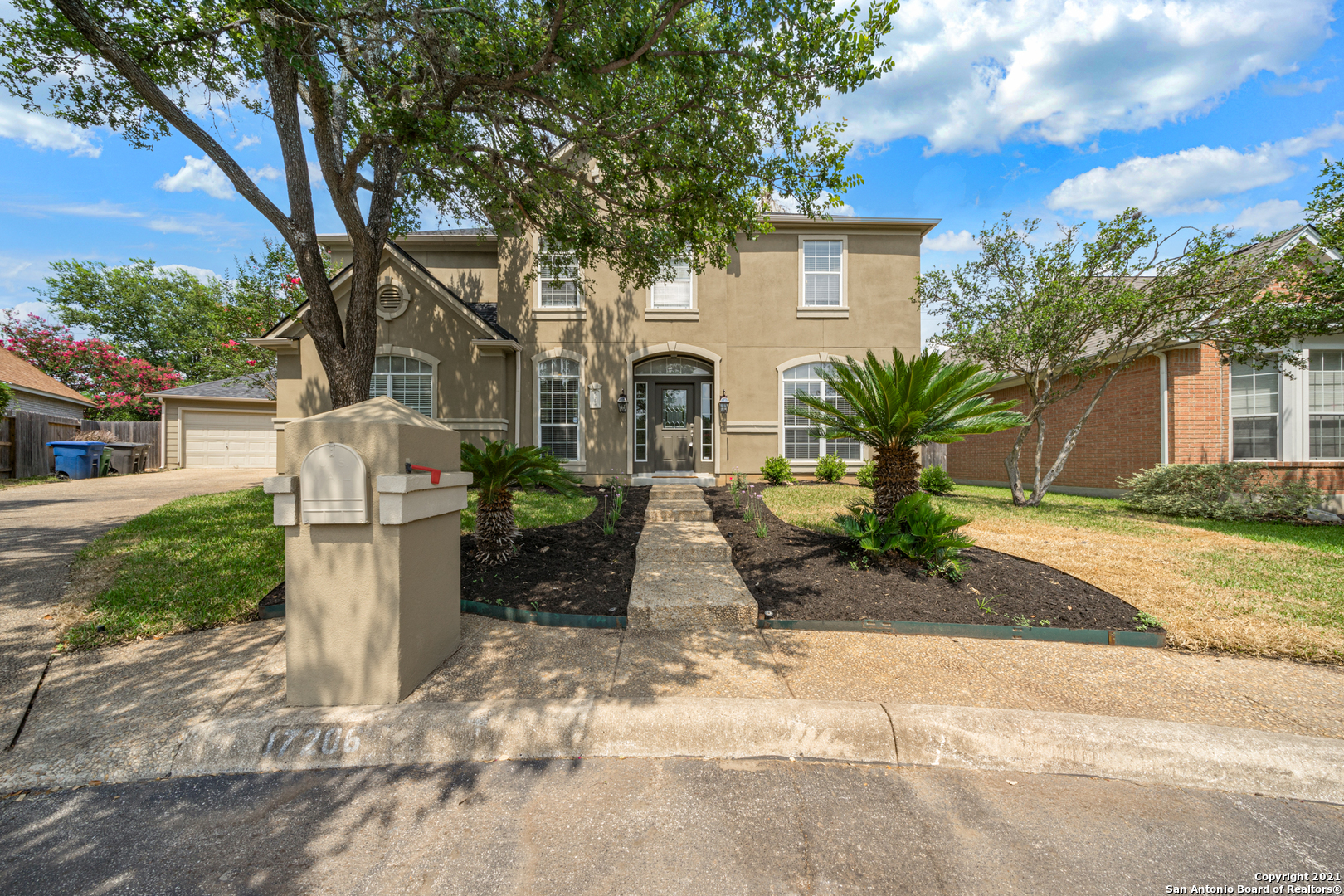 17206 Blanco Oaks San Antonio TX 78248