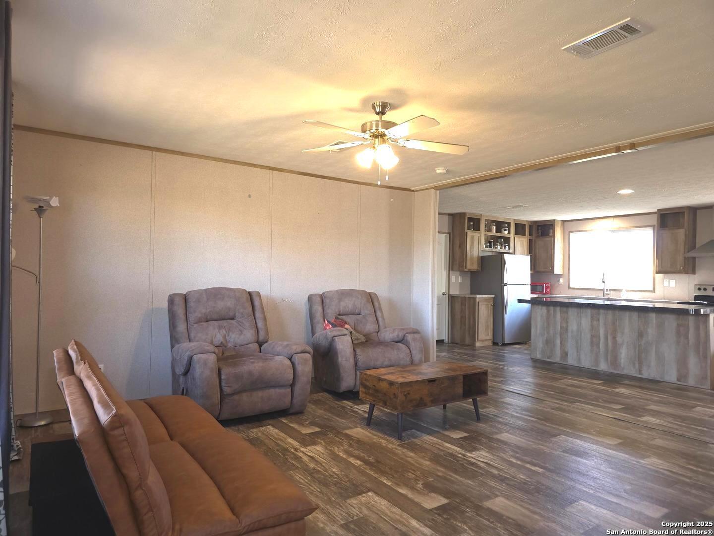 290 River Park Road Luling TX 78648