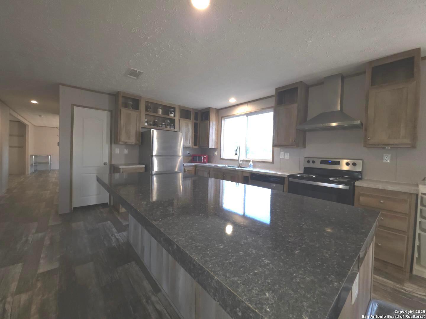 290 River Park Road Luling TX 78648