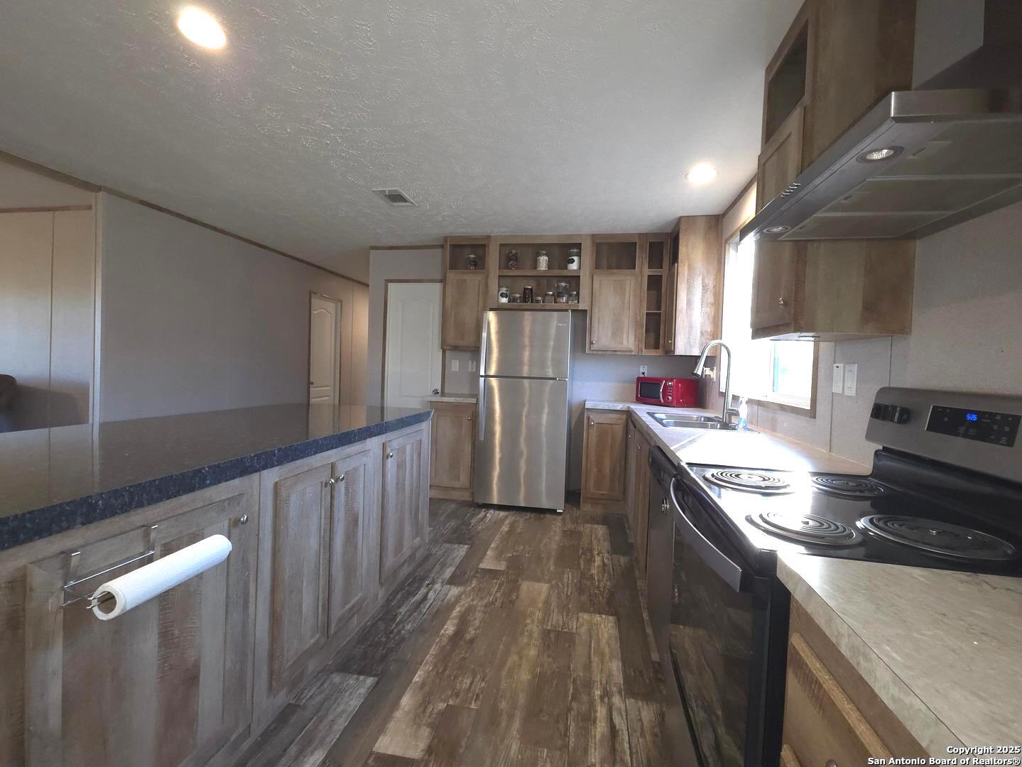 290 River Park Road Luling TX 78648