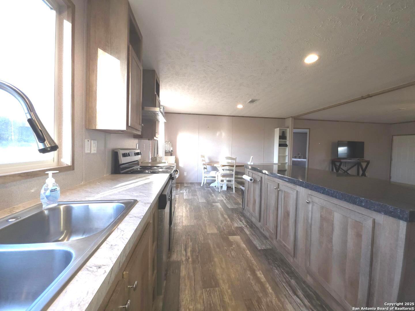 290 River Park Road Luling TX 78648