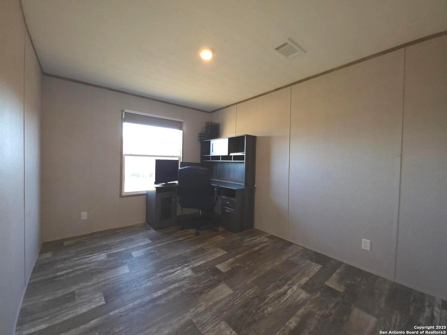 290 River Park Road Luling TX 78648