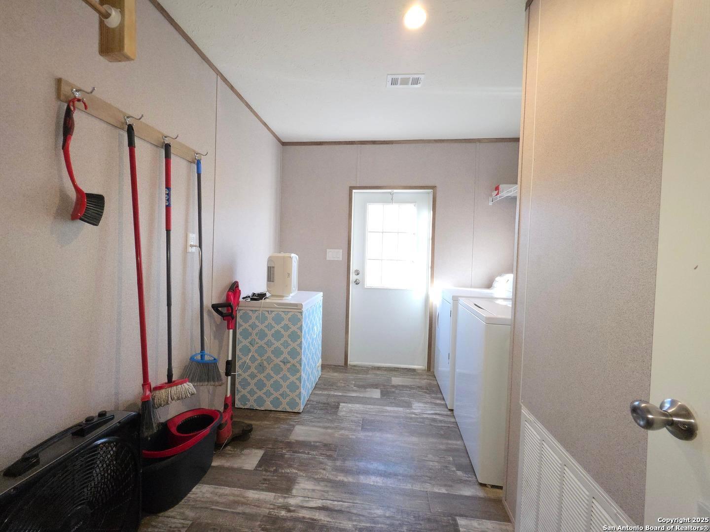 290 River Park Road Luling TX 78648
