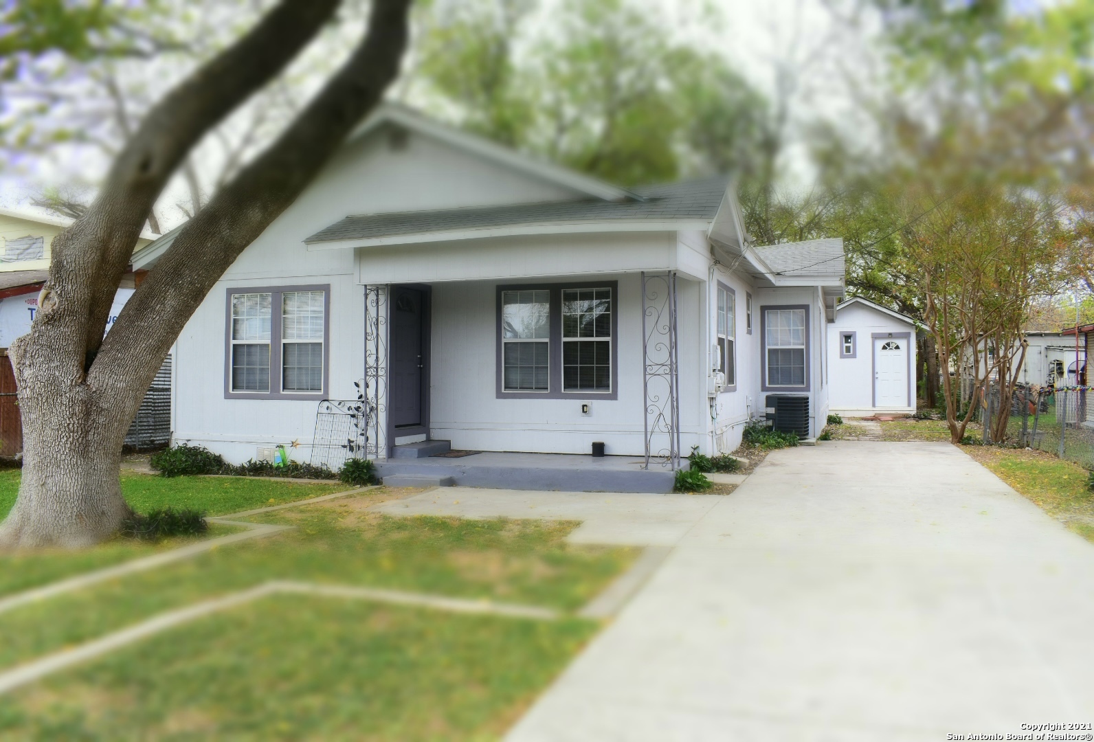 1231 W Amber Street San Antonio TX 78221