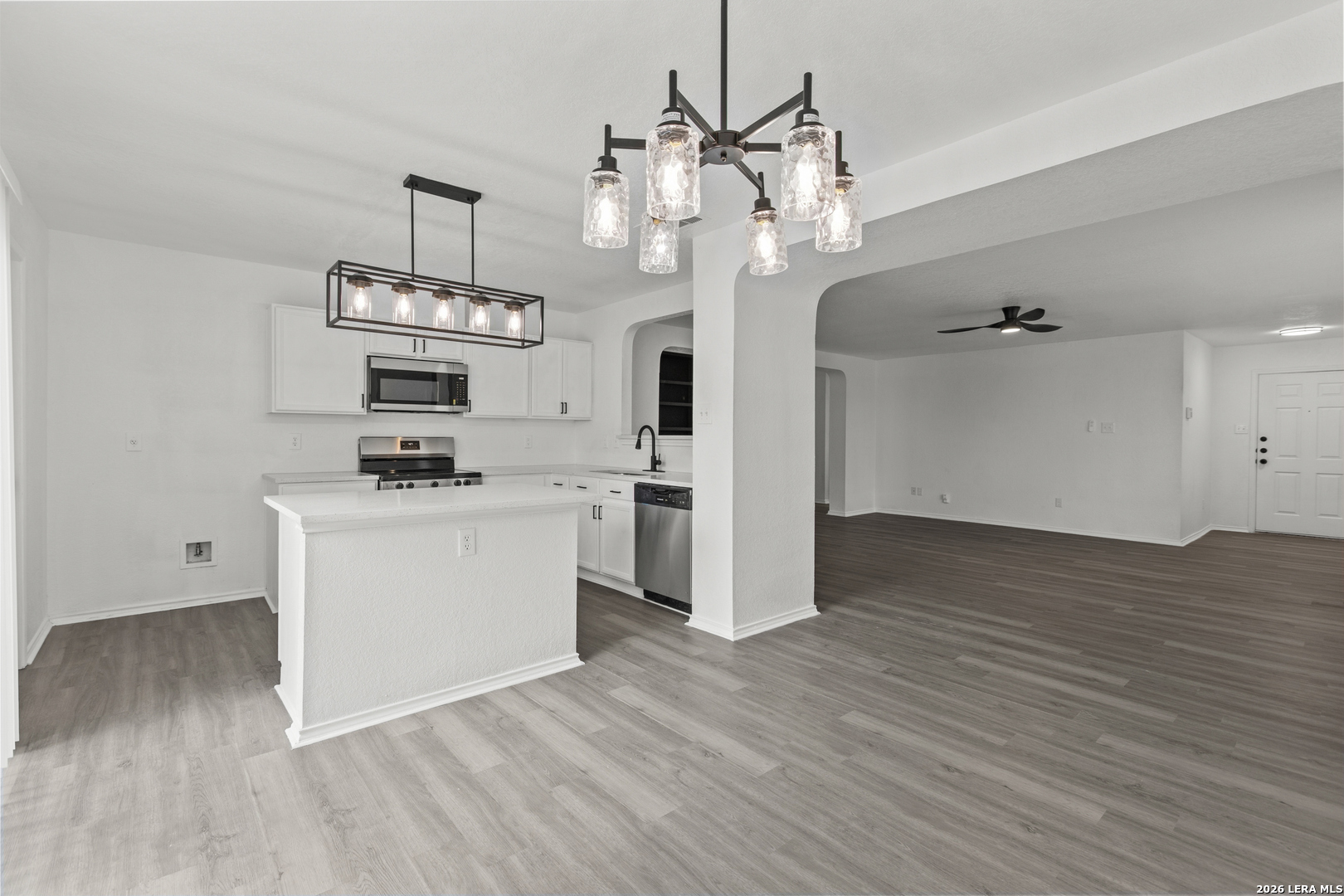 1415 Barker Bay San Antonio TX 78245