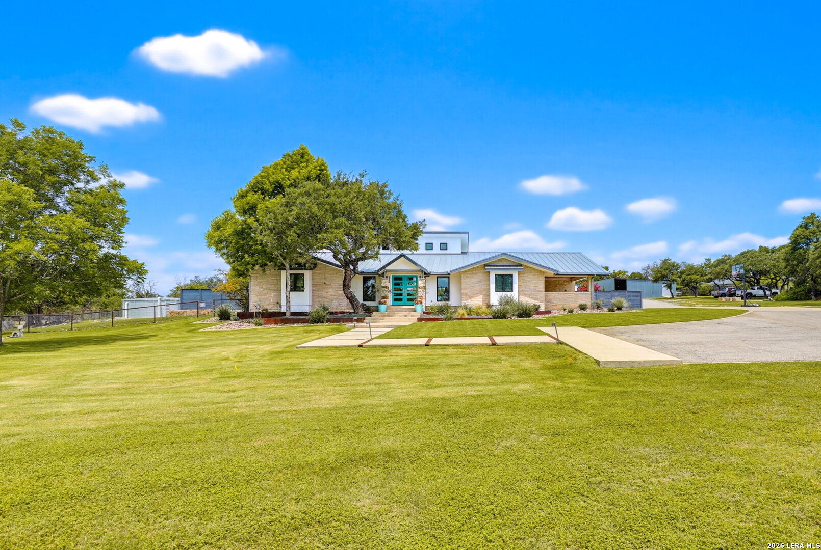106B Fm 1376 Boerne TX 78006