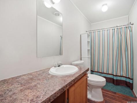102 Mil Encinos Adkins TX 78101