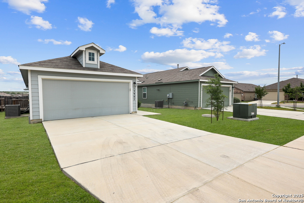 13907 Silos Meadows San Antonio TX 78252
