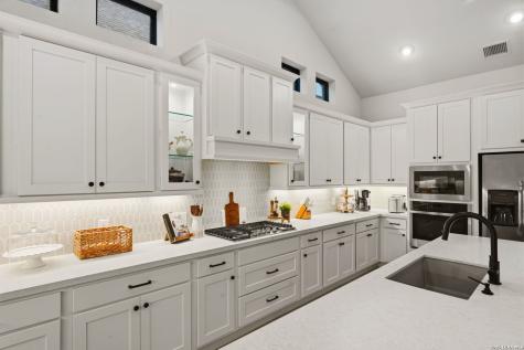 10006 Sarah Place Boerne TX 78006