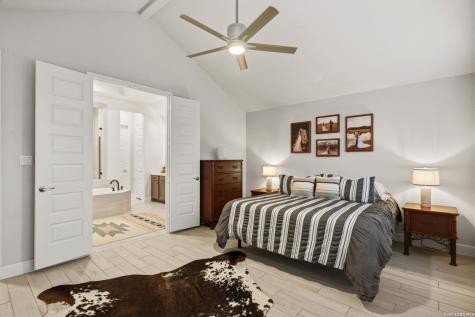 10006 Sarah Place Boerne TX 78006