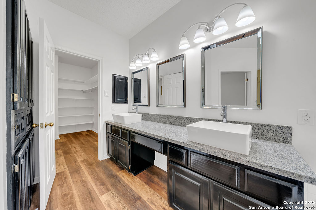 6606 Augsberg San Antonio TX 78256