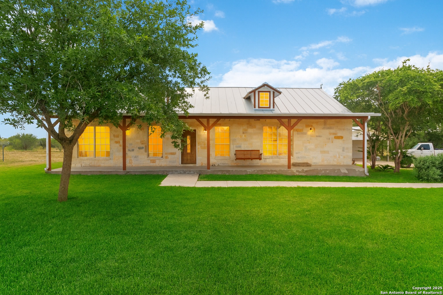 136 County Road 5781 Castroville TX 78009