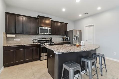8120 Dublin Forest San Antonio TX 78253