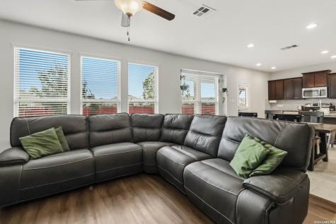 8120 Dublin Forest San Antonio TX 78253
