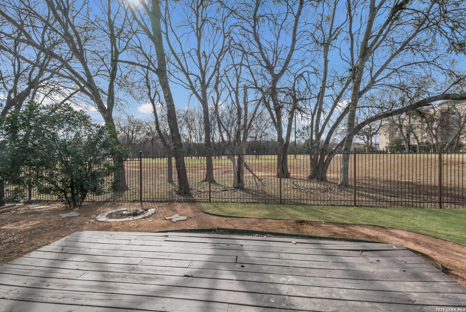 15423 Cog Selma TX 78154