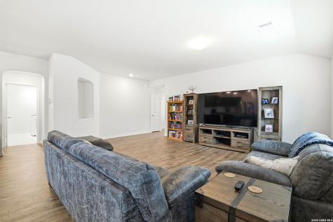 13042 Minuet Sway San Antonio TX 78252