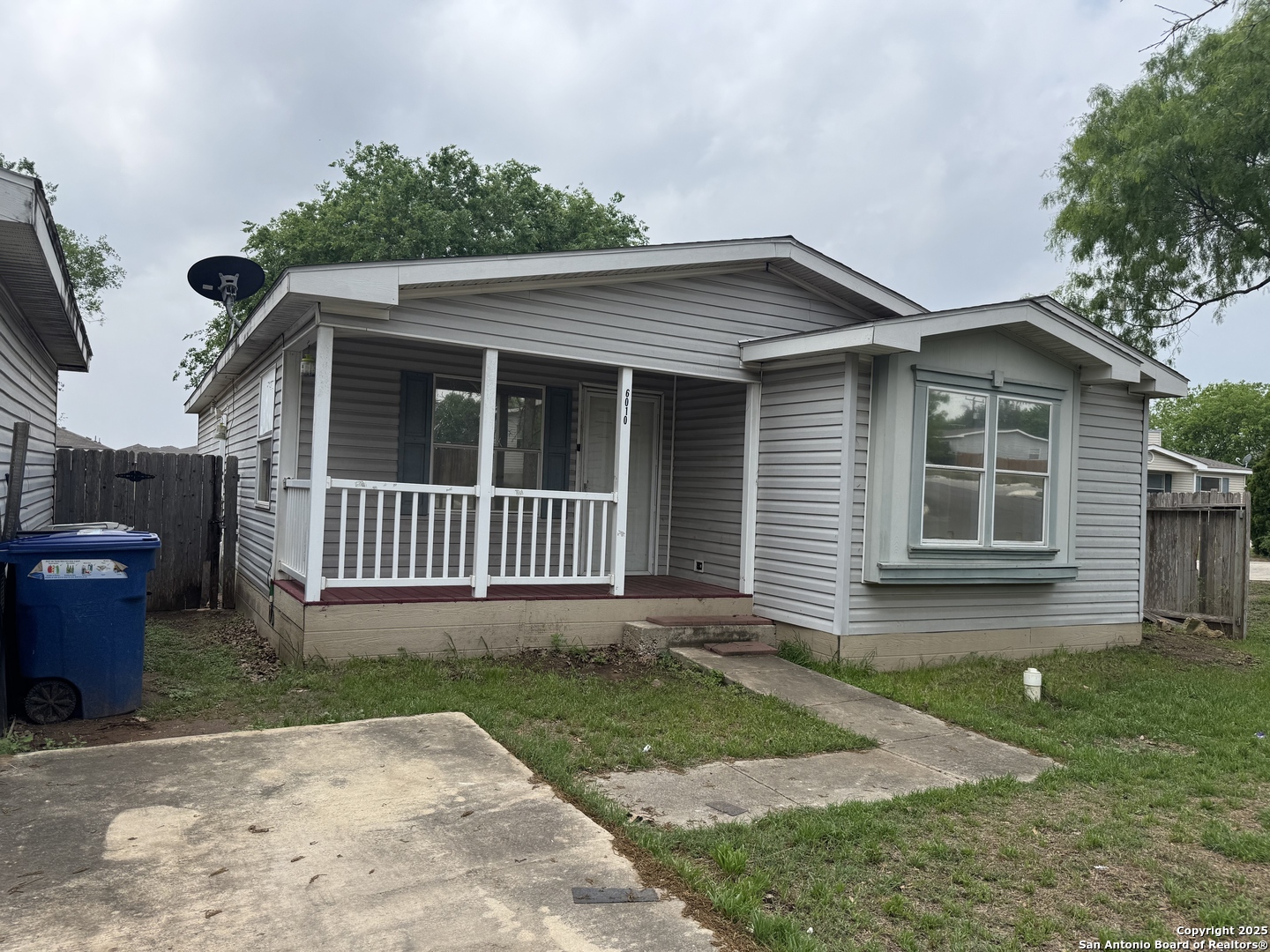 6010 Blind Meadow San Antonio TX 78222